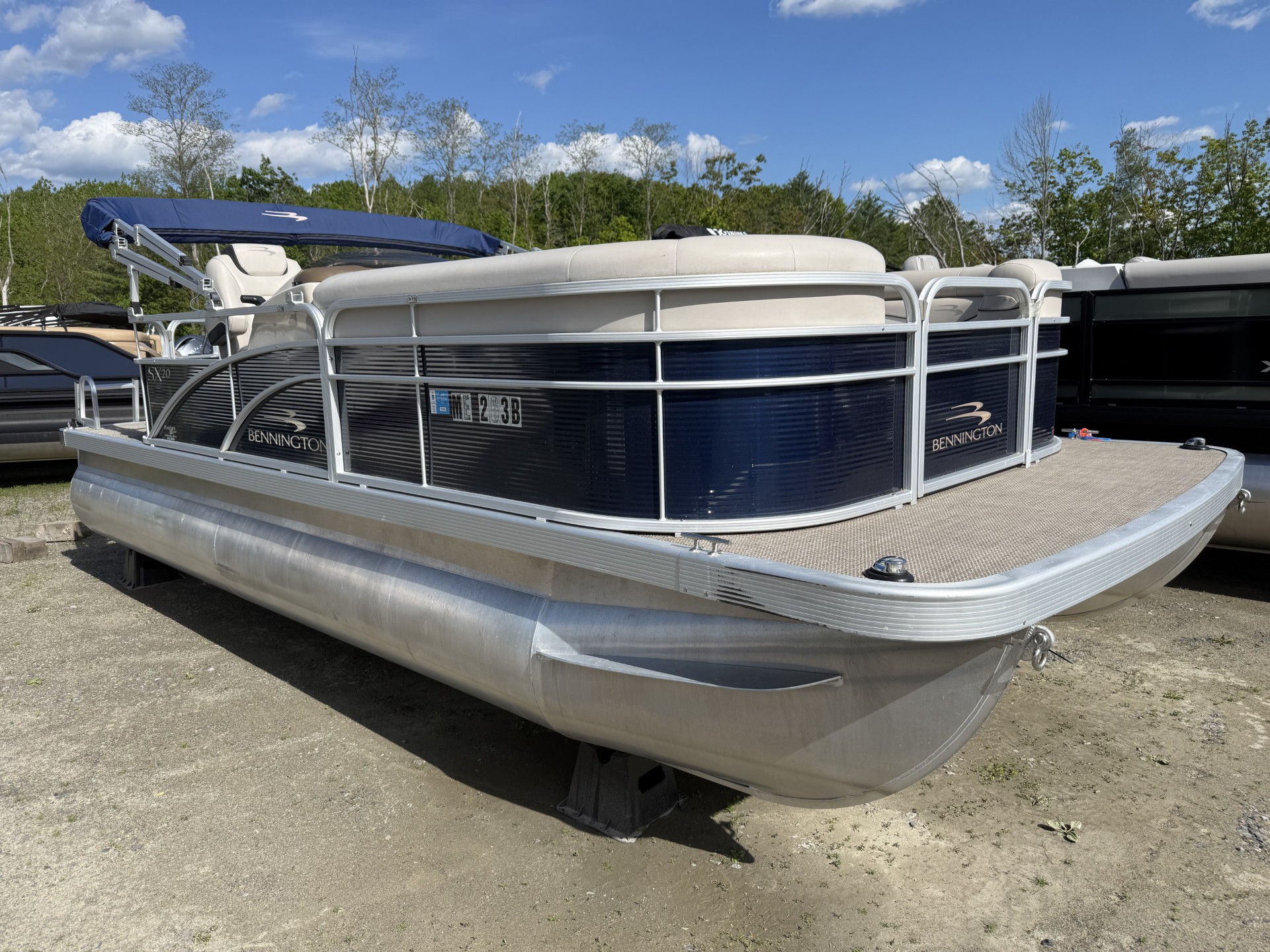 2019 Bennington 20SLV