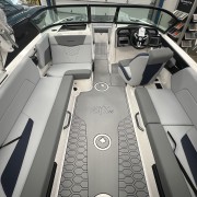 2026 Mastercraft NXT24 - Navy/White