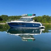 2021 Jeanneau NC 895 Weekender