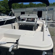 2025 Carolina Skiff E18JVXCC - Gray