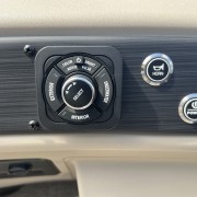 2025 Bennington 22SLJSE - Black/Purple