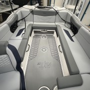 2026 Mastercraft NXT24 - Navy/White