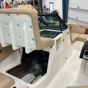 2024 Mastercraft XT20 - Midnite Black/Sangria Flake